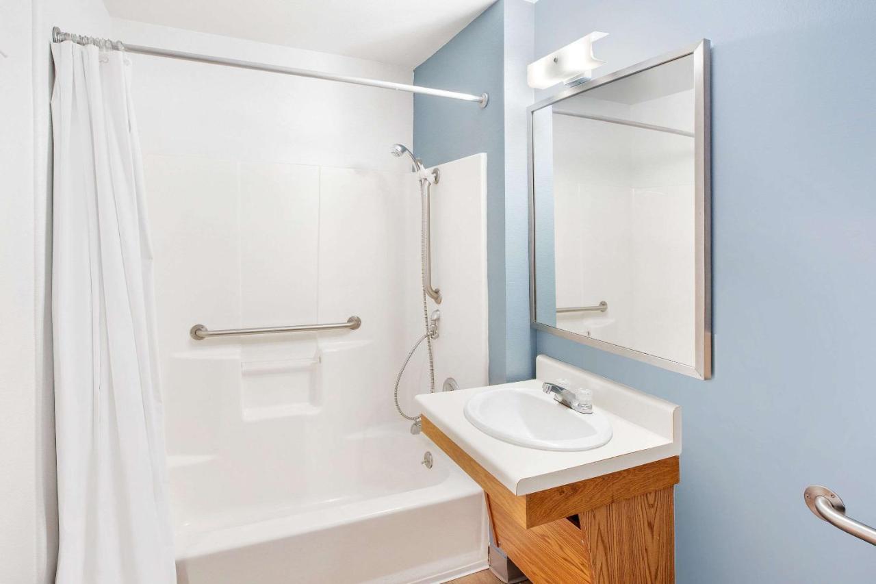 Woodspring Suites Браунсвілл Екстер'єр фото